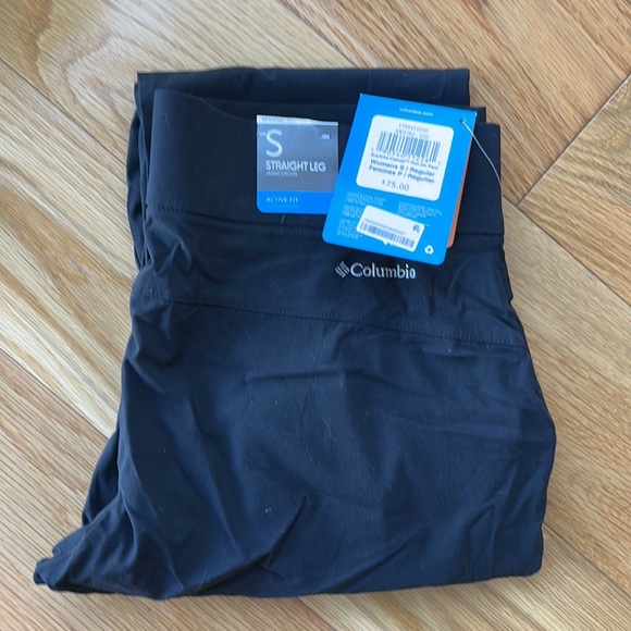 *SOLD* NWT Columbia active fit straight leg black pants - Picture 6 of 6